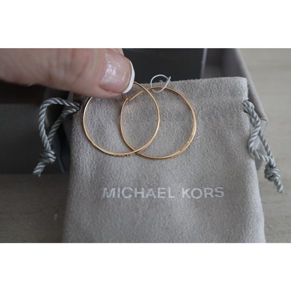 Michael Kors MKC1409AA Women's Small Gold Ultrathin Whisper Hoop Earrings $95 - Picture 2 of 7